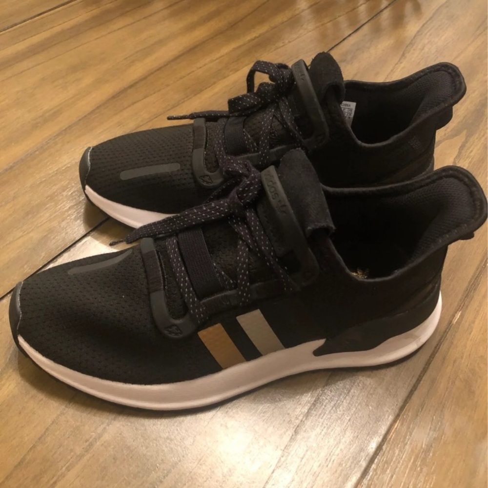 Gently used women’s size 5 adidas